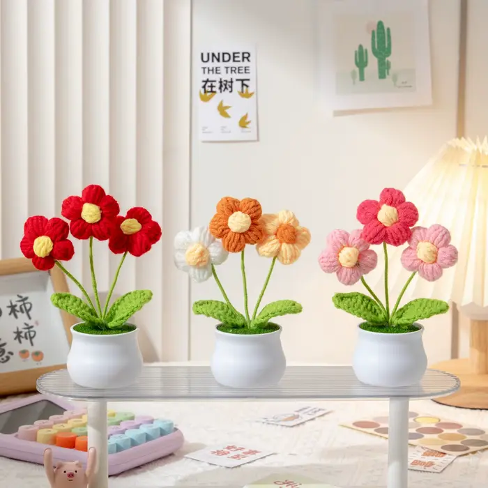 Fleurs au crochet en pot