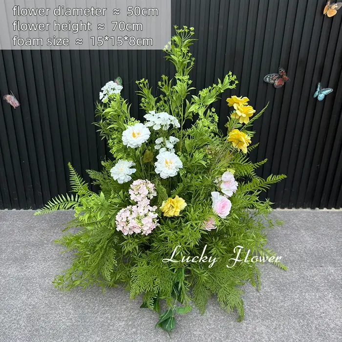 Décoration de mariage style forêt : fleurs artificielles