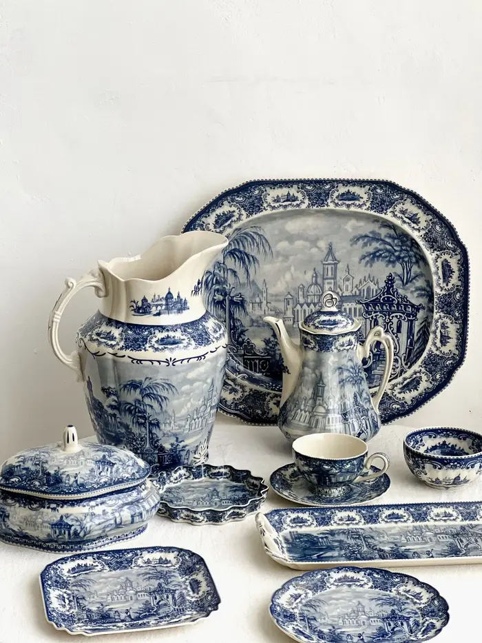 Vase en céramique de la série bleue