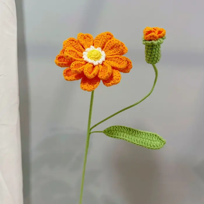 Bouquet de fleurs tricotées mignonnes