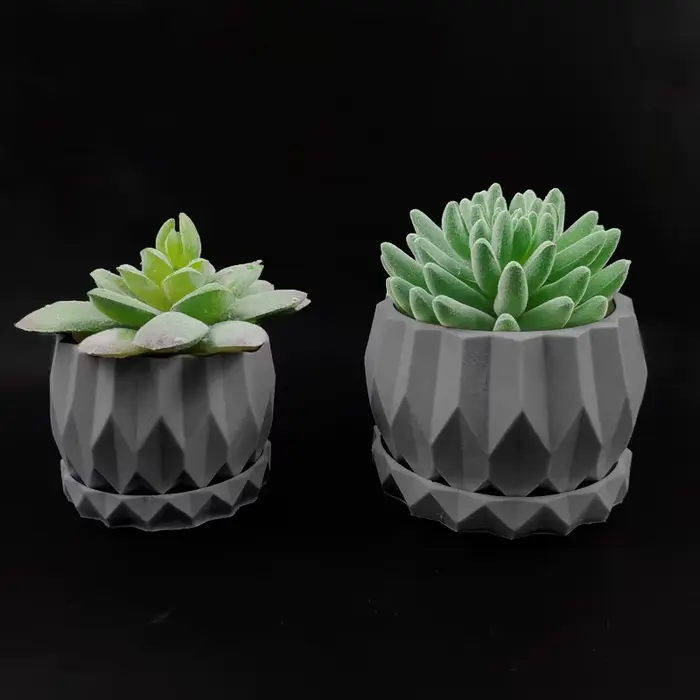 Pot de fleurs géométrique en diamant