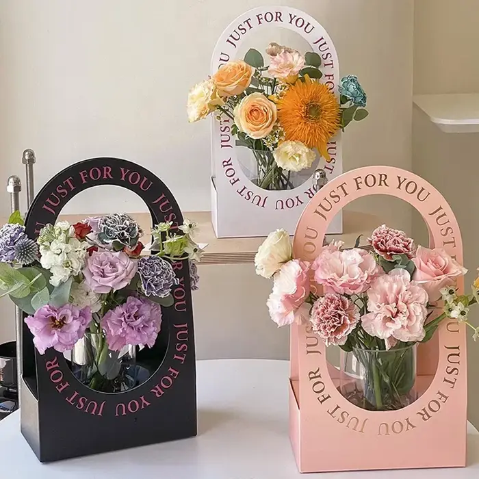 Panier de fleurs à main