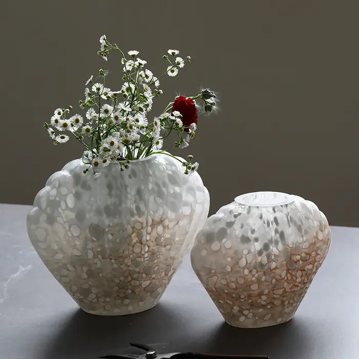 Vase en pierre à coque Vintage