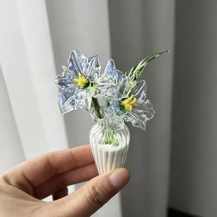 Fleur en verre soufflée à la main