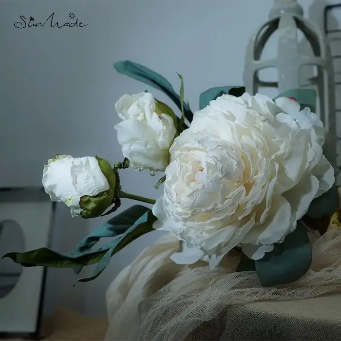 Grandes fleurs artificielles de pivoines blanches SunMade