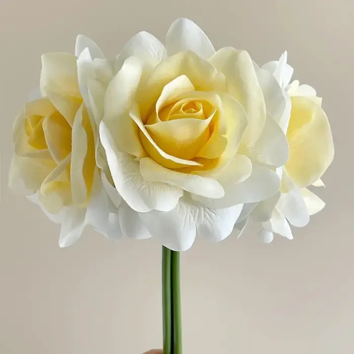 Bouquet de Roses Artificielles au Toucher Réel