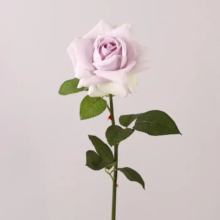 Rose artificielle réaliste au toucher naturel
