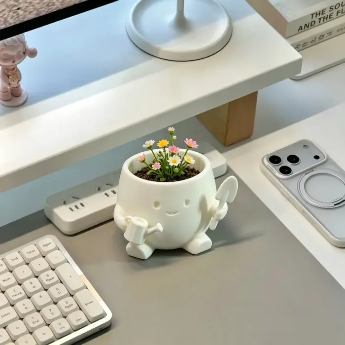 Mini pot de fleurs créatif en forme de jardinier de dessin animé avec visage souriant, ornement de bureau créatif, décoration pour la maison et le bureau, cadeau pour ami.