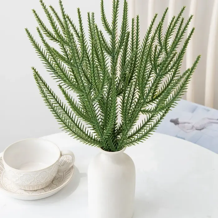 5pcs Artificialplant en plastique aiguilles de pin Accueil vase festival fête En Plein Air Jardin cour Arbre De Noël couronne Bricolage cadeau Décor