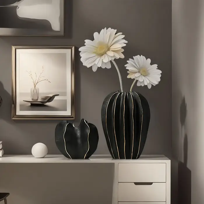 Vase en céramique en forme d'étoile et de fruits