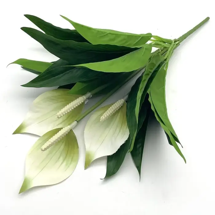 Fleur artificielle de calla printanière - Plante décorative à feuilles vertes et palmiers blancs pour la décoration
