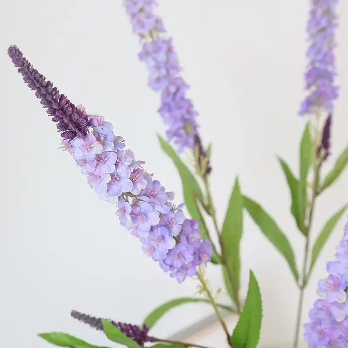 Fleur de simulation de lavande pour affichage de fenêtre