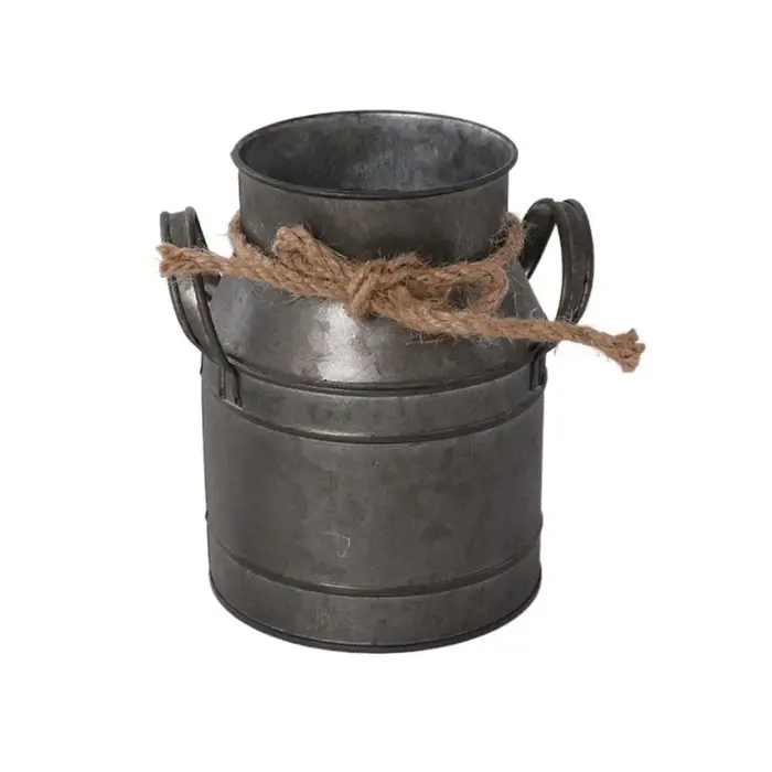 Pot de fleurs vintage en fer