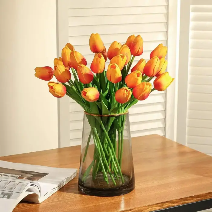Vase de fleurs artificielles tulipe au toucher réel