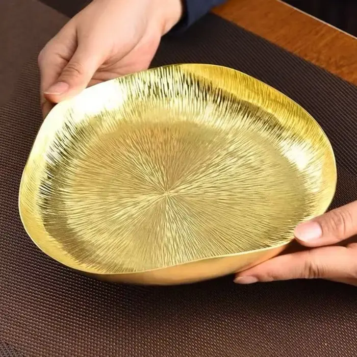 Plateau de tasse à café en laiton en forme de Texture de fleur de feuille de Lotus, soucoupe de tasse à thé rétro assiette de nourriture de fromage à la maison, décoration de Table de disque de collat