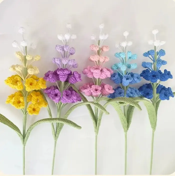 Bouquet de jacinthes en laine tissée