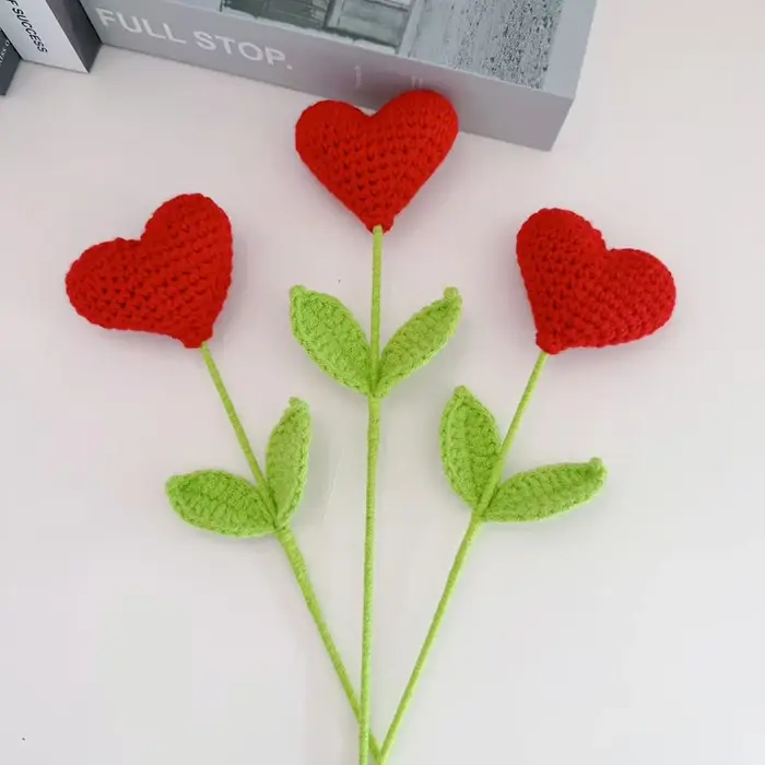 Ensemble de 2 branches de fleurs en forme de cœur rouge