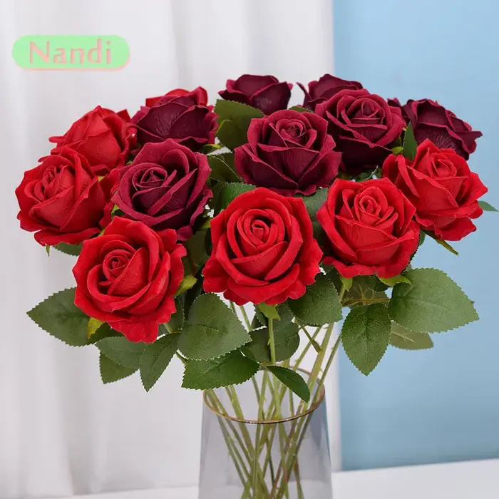 Rose artificielle en velours