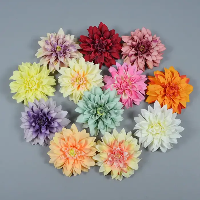 Têtes de fleurs en soie de dahlia