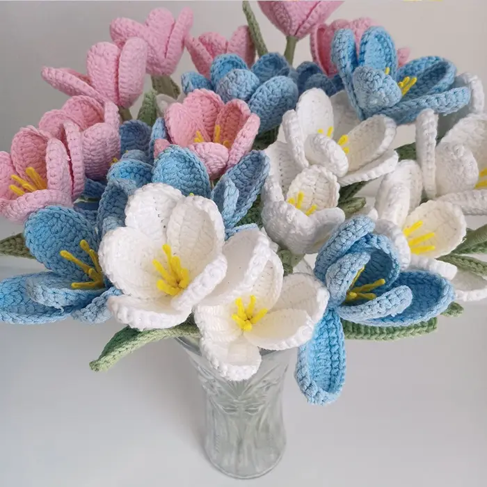 Fleurs artificielles tissées à la main