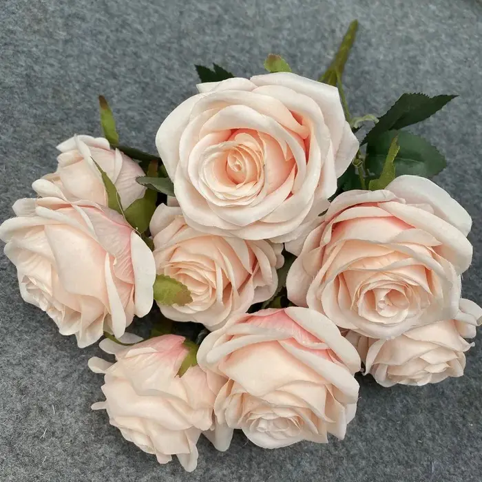 Roses artificielles européennes en diamant à 9 têtes