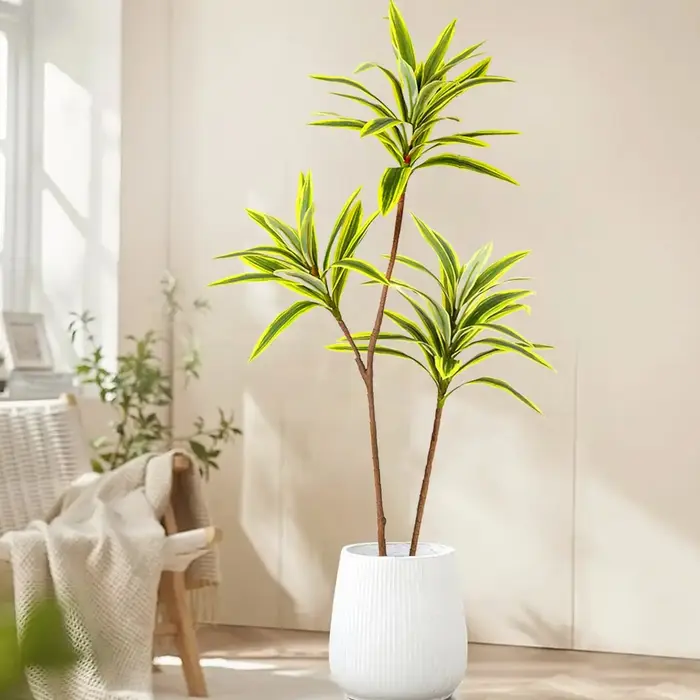 Palmier artificiel en plastique
