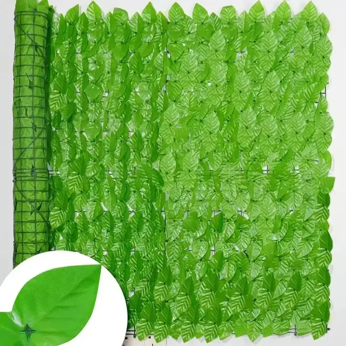 Clôture en fausses feuilles de lierre