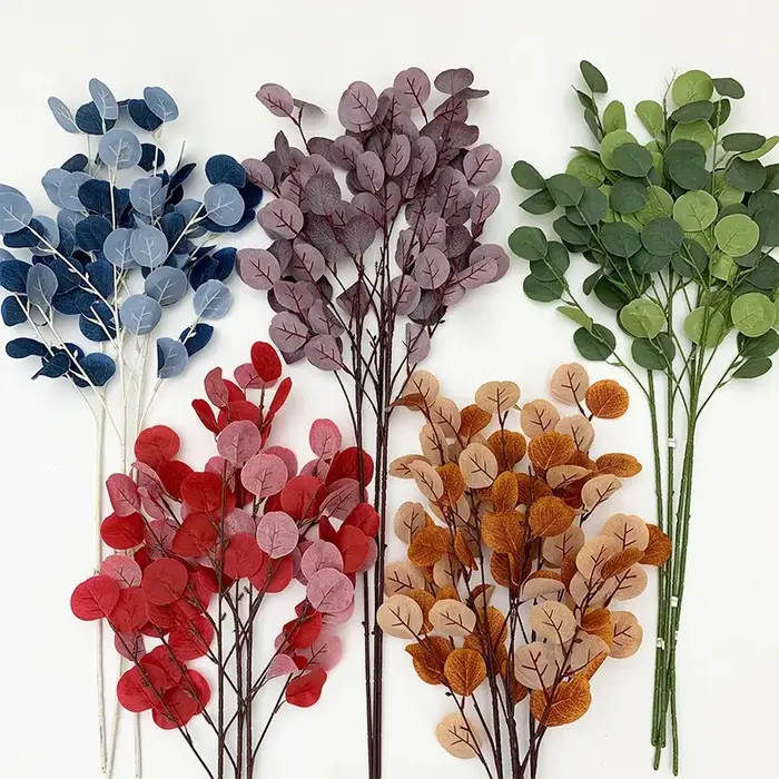Plantes artificielles en forme de pomme