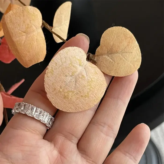 Feuilles d'eucalyptus artificielles pour la décoration intérieure