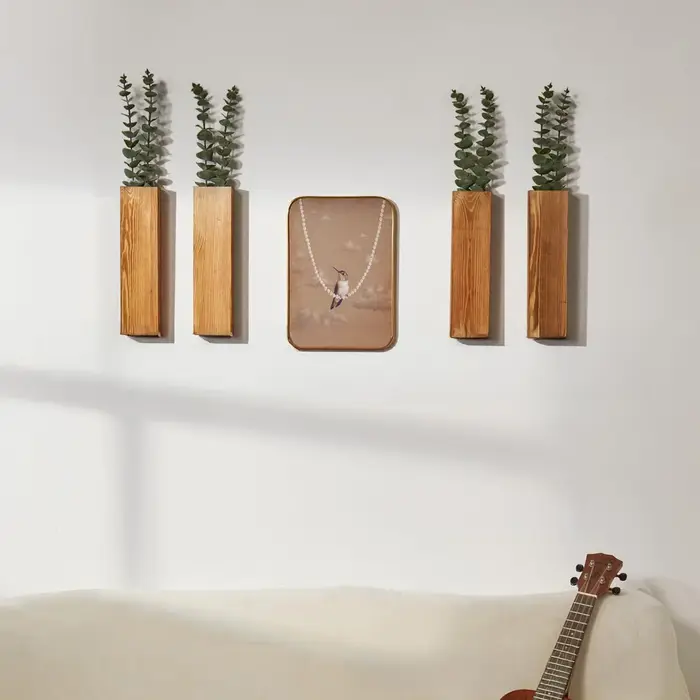 Jardinière murale en bois