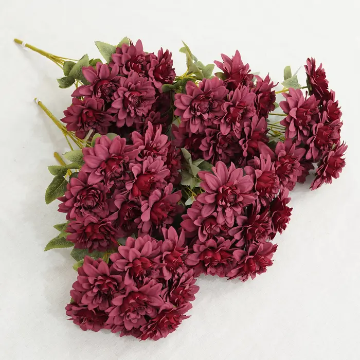 Fleur artificielle Dahlia Angela A8413 pour toile de fond de mariage