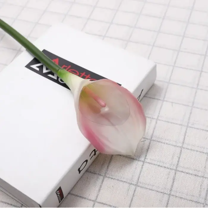 5 pièces de branches de lys calla artificielles