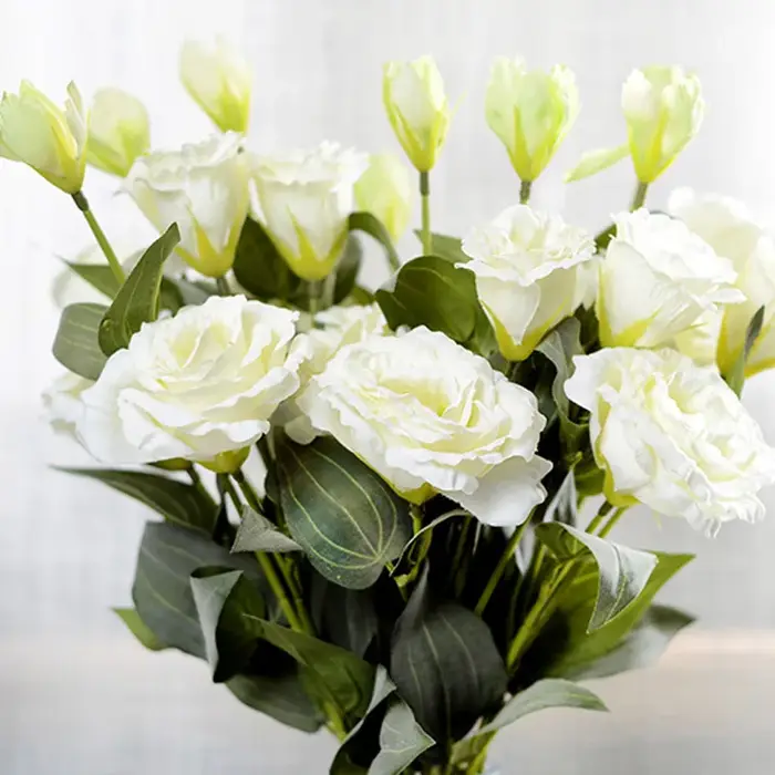 Fleur d'Eustoma artificielle