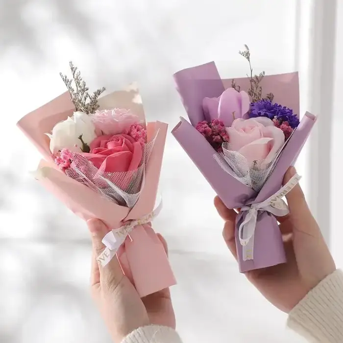 Bouquet de fleurs artificielles miniatures en savon