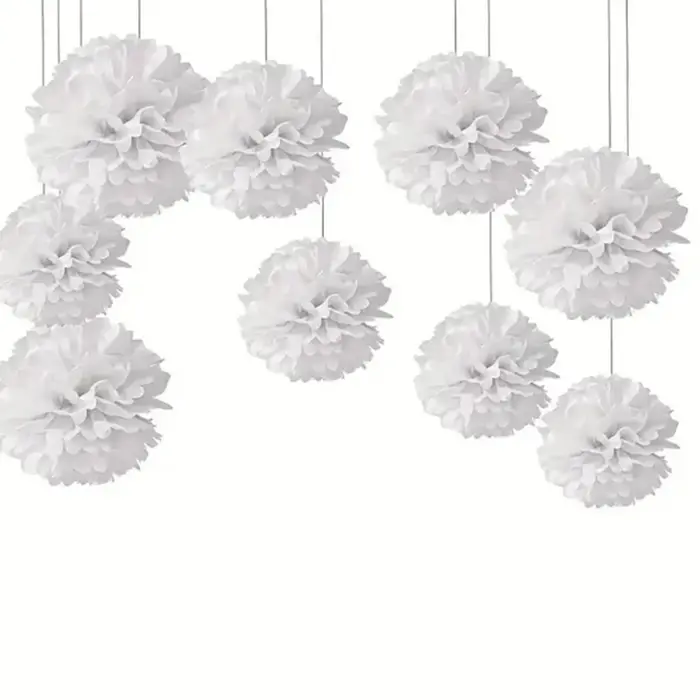 Boules de fleurs en papier blanc
