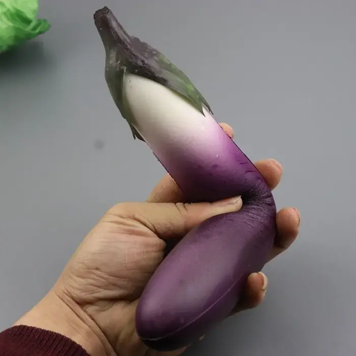 Légumes artificiels en PU : Concombre