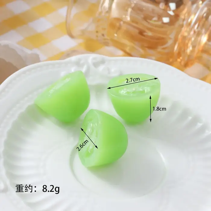Tomates cerises artificielles en PVC