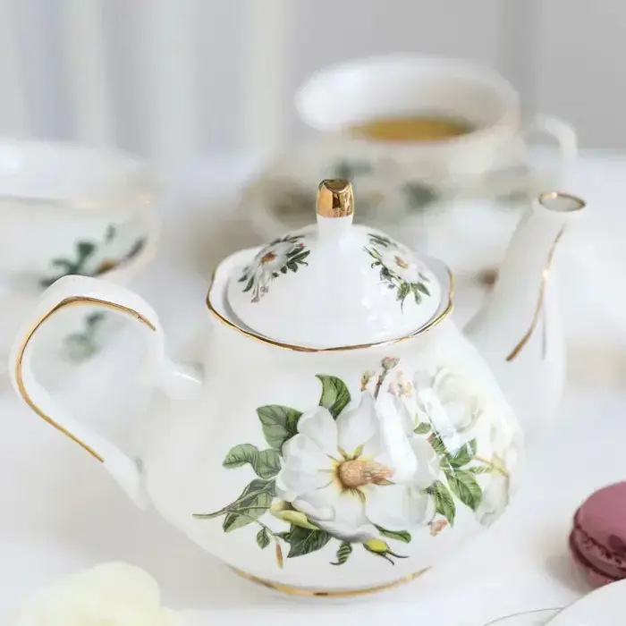 Noble Bone China 500ML théière camélia rose Pot café ensemble maison qualité haute porcelaine bouilloire fête pichet