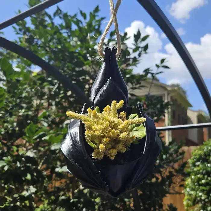 Jardinière suspendue gothique en forme de chauve-souris, pot de fleurs créatif en plastique, pot mural fantaisiste noir, décorations de jardin
