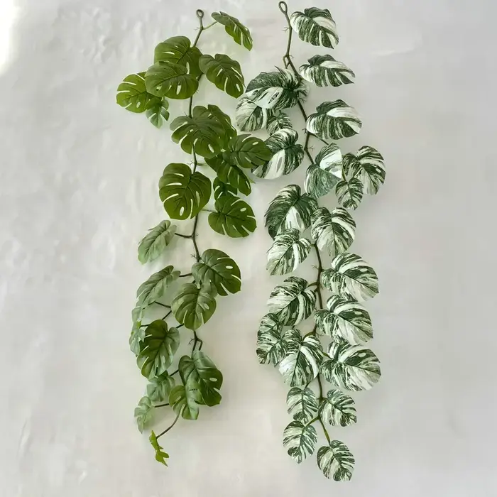 Plantes Vertes Artificielles en Plastique