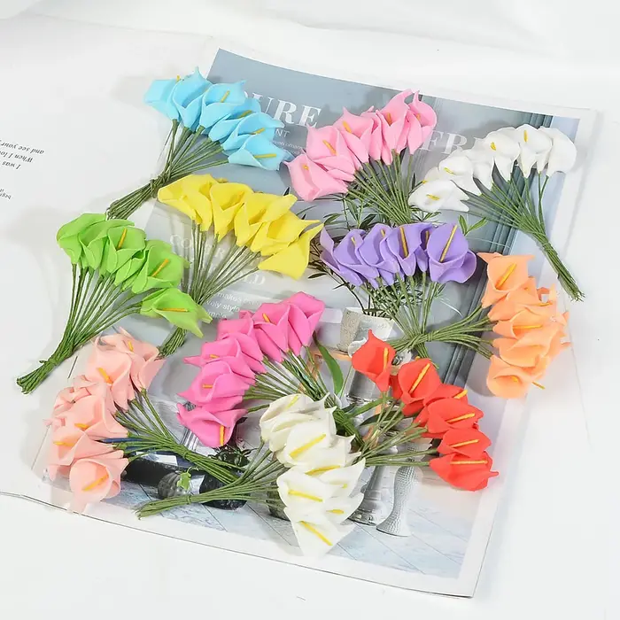 Mini fleurs artificielles en mousse PE