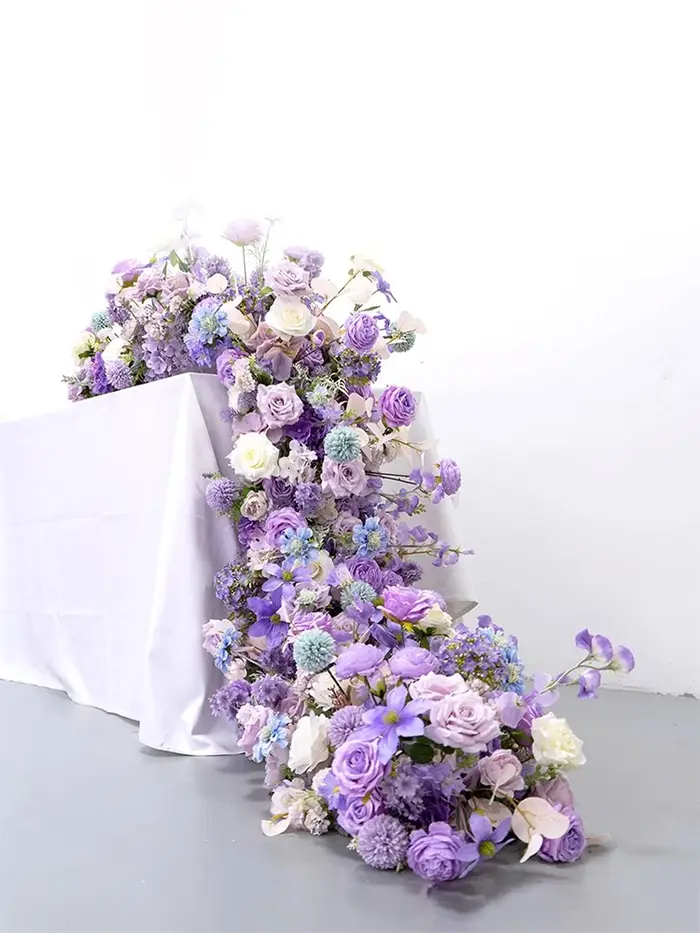 Fleur violette pour décor de table de mariage, chemin floral, fleurs artificielles, arrière-plan de 