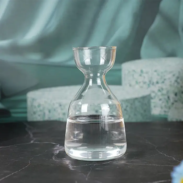 Vase de démarrage de graines d'avocat