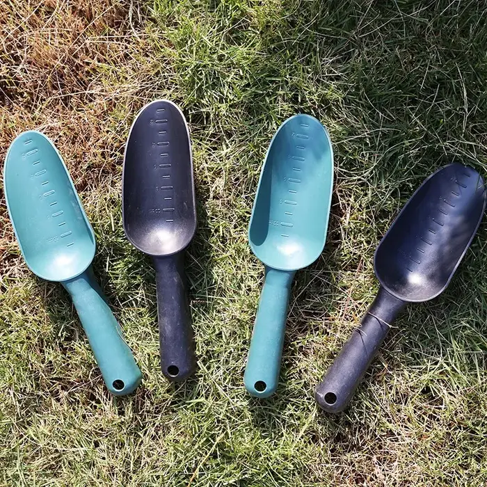 Pelle de jardin domestique en plastique