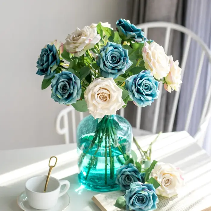 Roses artificielles en soie simples de style nordique