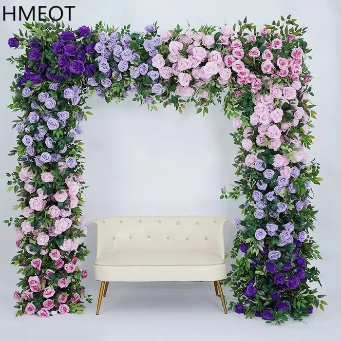 Décor de rangée de fleurs de luxe