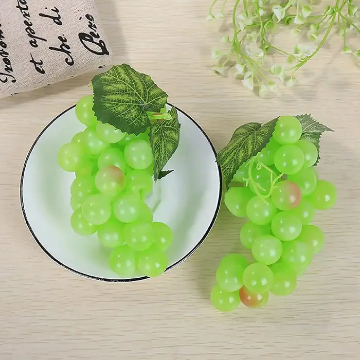 Bouquets de raisins artificiels
