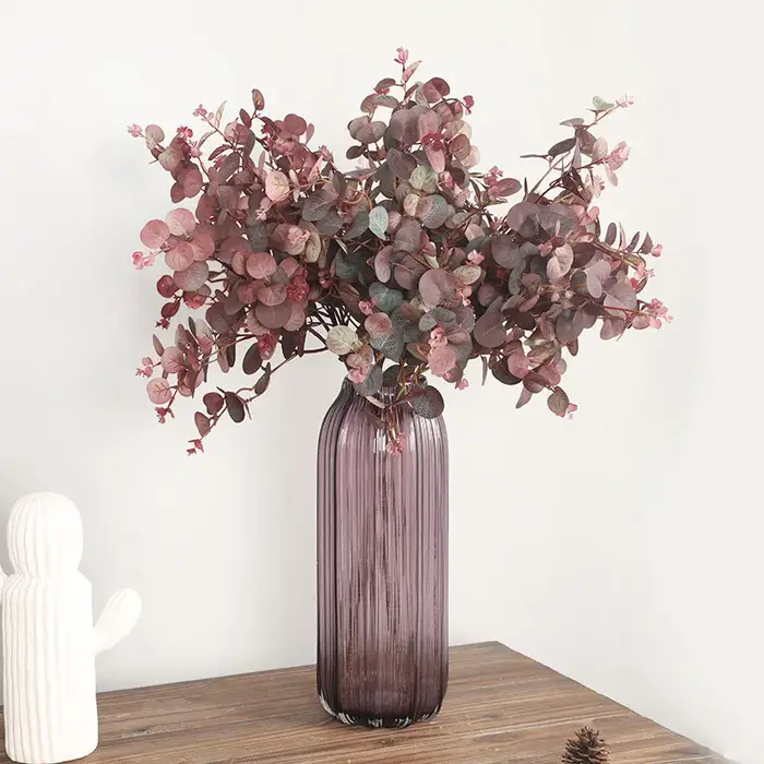 Feuille d'eucalyptus de style d'automne