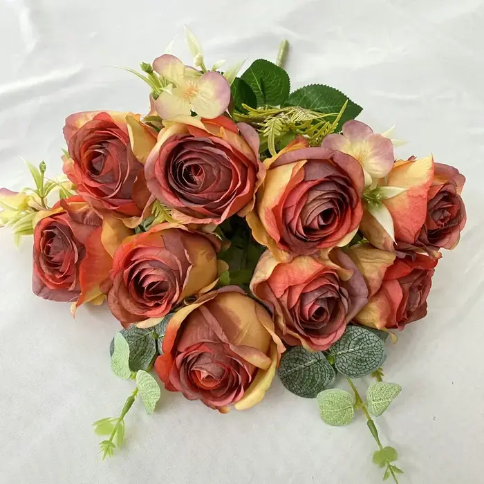 Fausses fleurs en soie
