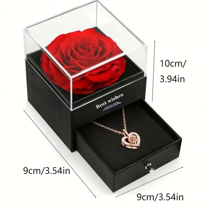 Un ensemble de roses artificielles préservées dans une boîte cadeau